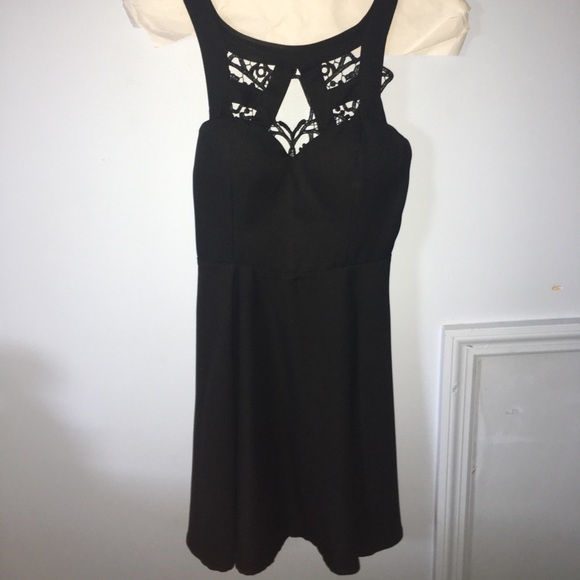 Xenia dress - Picture 1 of 2